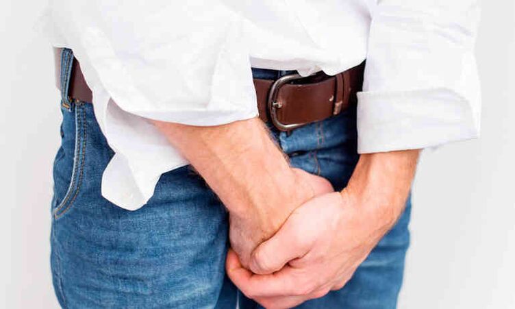 Akutni prostatitis kod muškarca, popraćen boli