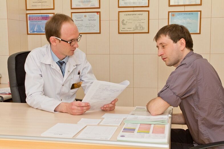 Pacijent prostatitis na recepciji stručnjaka